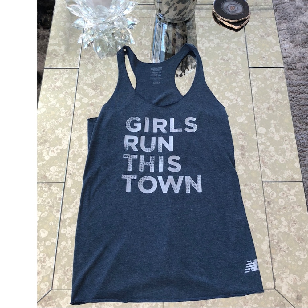 New Balance Women Graphic Tank Size M